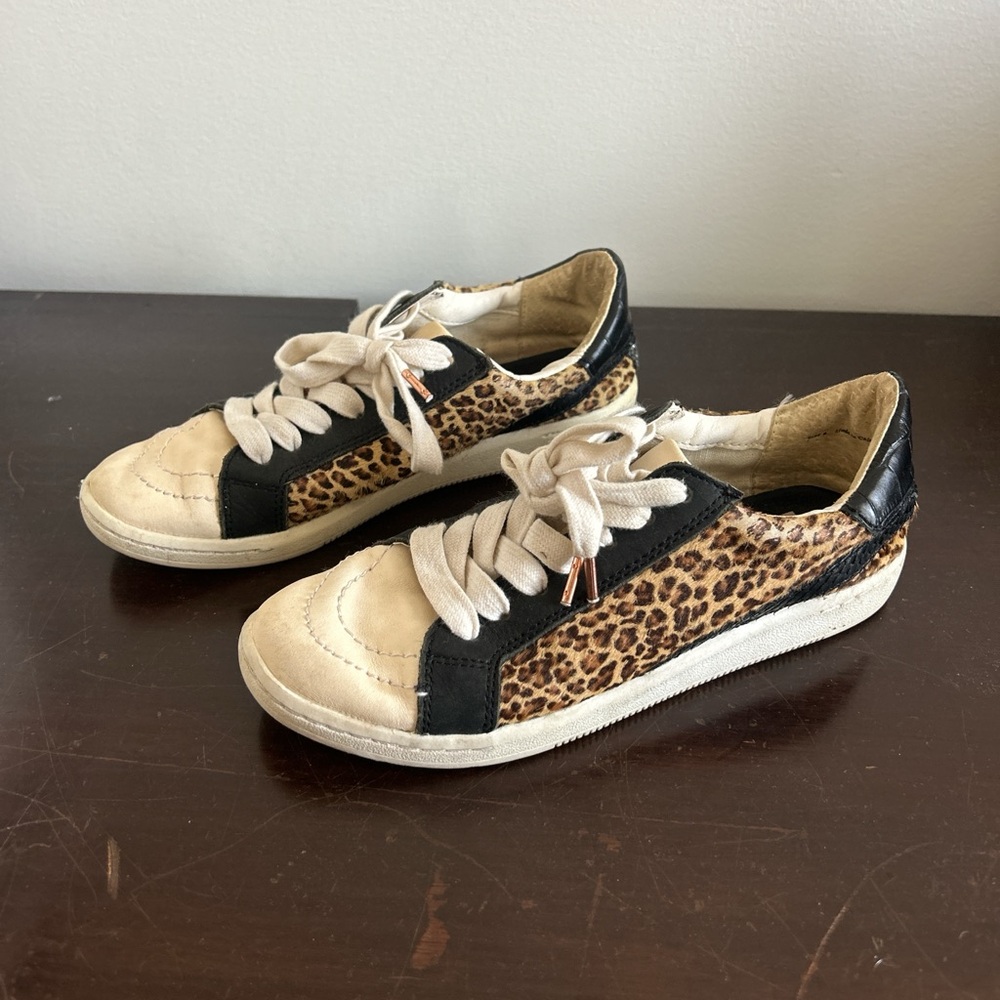 Dolce vita Zina sneakers with leopard print fur